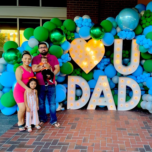 Meet your Posher, Lisandra - Picture 1 of 1